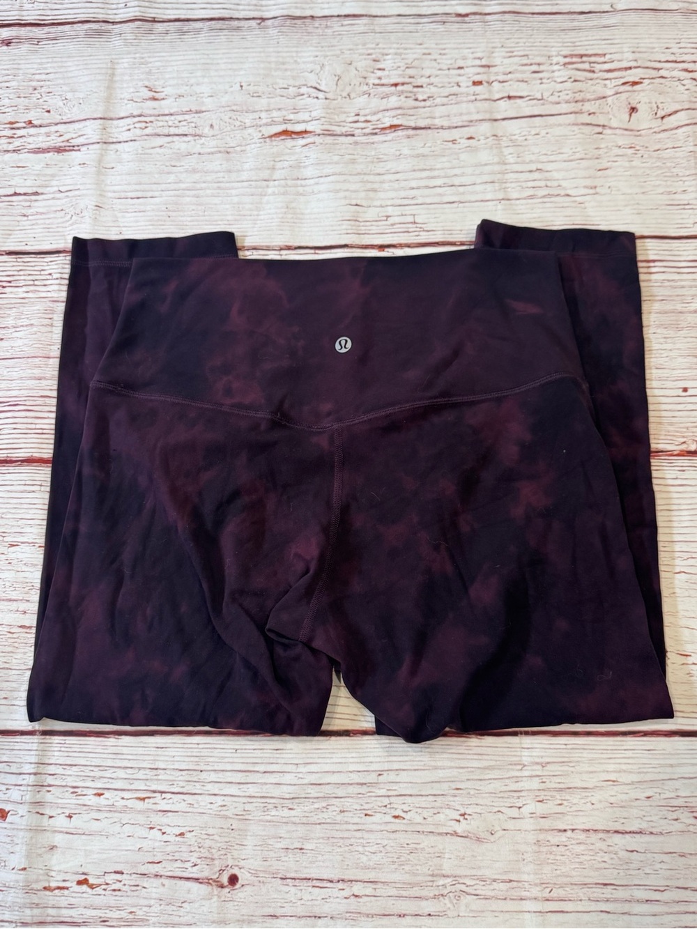 Lululemon Align Crop 21" in Diamond Dye
Diamond Dye Cassis Black Sz 10 - Picture 3 of 6